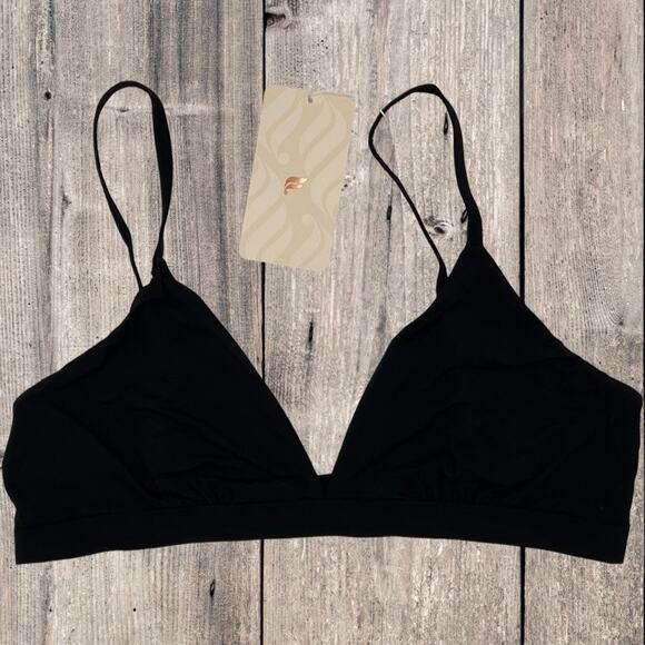 FABLETICS NAKED FEEL TRIANGLE BRALETTE, SIZE X-LARGE (12-14) - Picture 1 of 2
